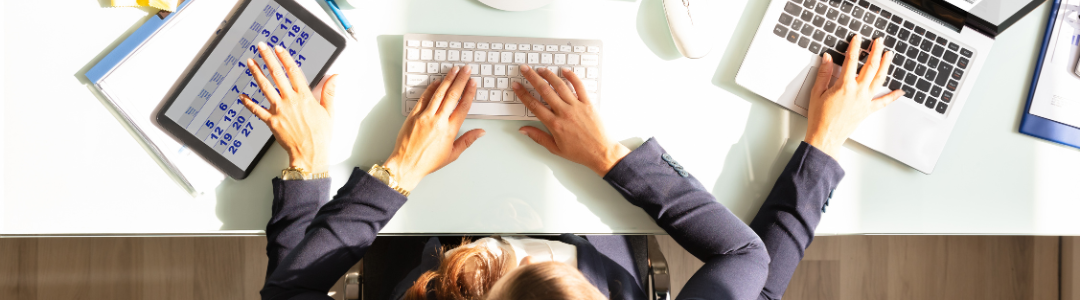 Emprende y sigue tu carrera profesional: ¡Combina el éxito!