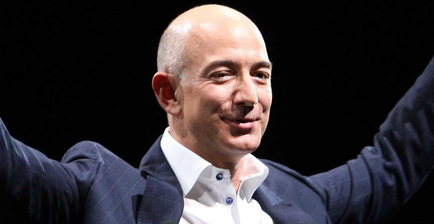 Jeff Bezos, fundador de Amazon: «Trabaja duro, diviértete y haz historia»